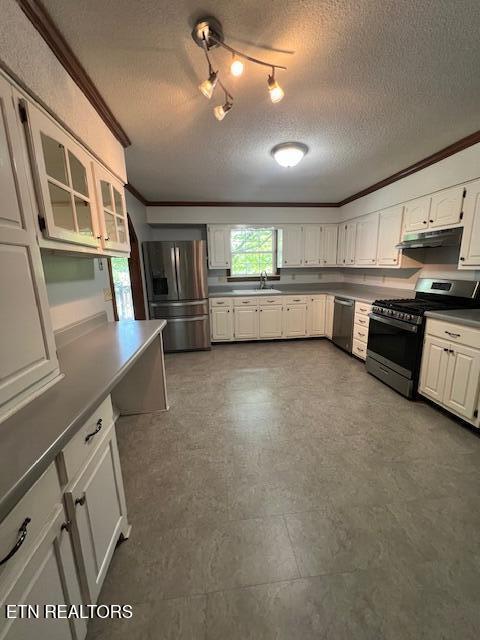 205 Hickory Ln, Jacksboro, TN 37757