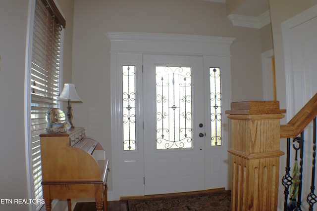 184 Danielle Ct, Harrogate, TN 37752 - entryway with stairs