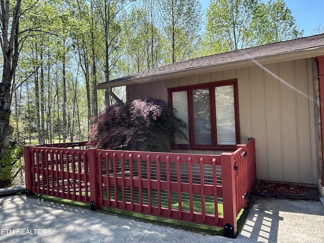 1713 Cardinal Dr, Gatlinburg, TN 37738 - view of property exterior featuring board and batten siding and a shingled roof