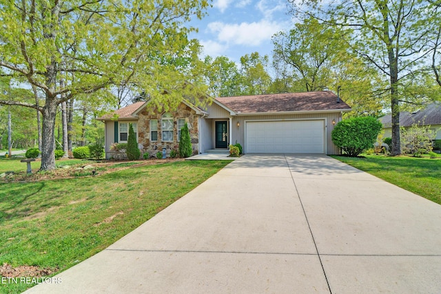 11 Windsor Pt, Crossville, TN 38558 - single story home with an attached garage, driveway, stone siding, and a front lawn