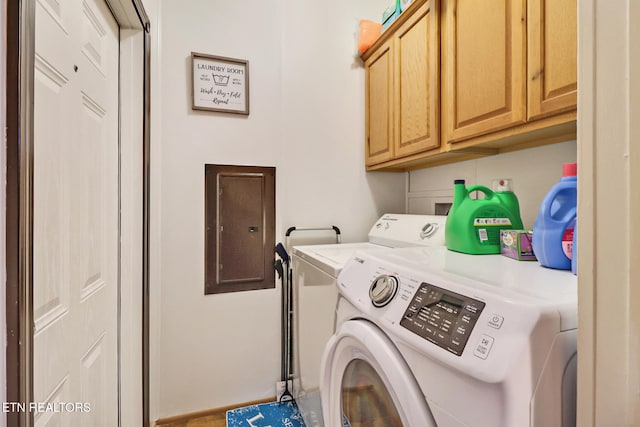 119 Sunset View Dr, Kingston, TN 37763 - laundry area featuring independent washer and dryer, electric panel, and cabinet space