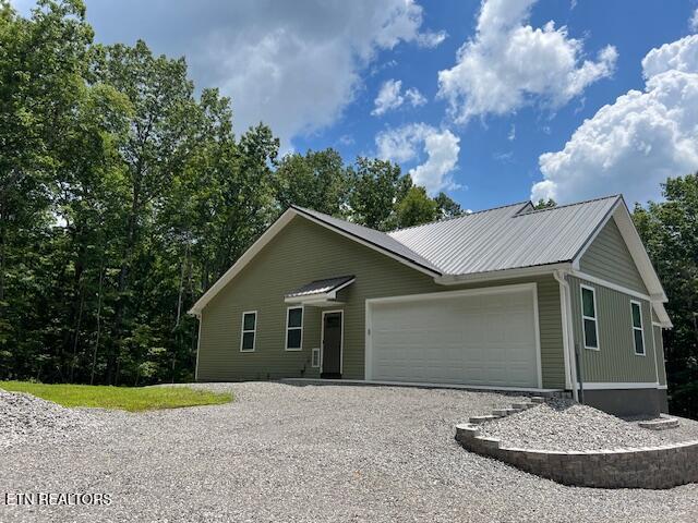 1721 Huckleberry Rd, Monterey, TN 38574 - photo 2