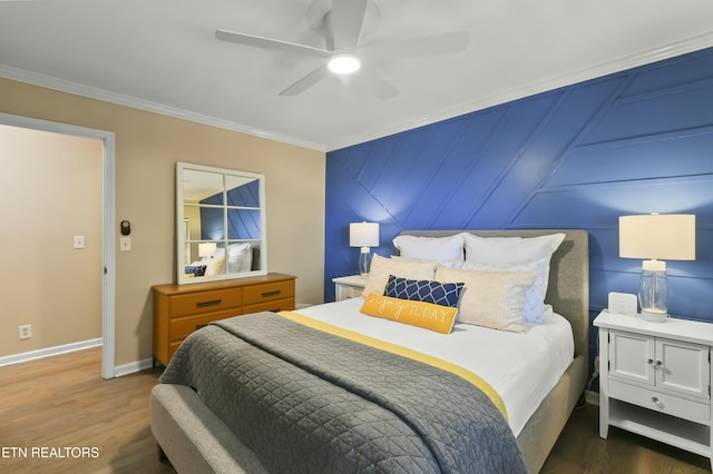 1517 Deerfield Way, Lafollette, TN 37766 - bedroom featuring baseboards, a ceiling fan, wood finished floors, and crown molding