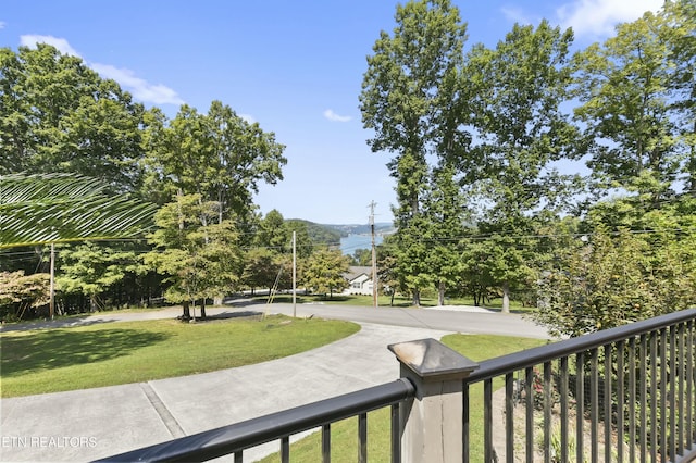 1517 Deerfield Way, Lafollette, TN 37766 - view of balcony