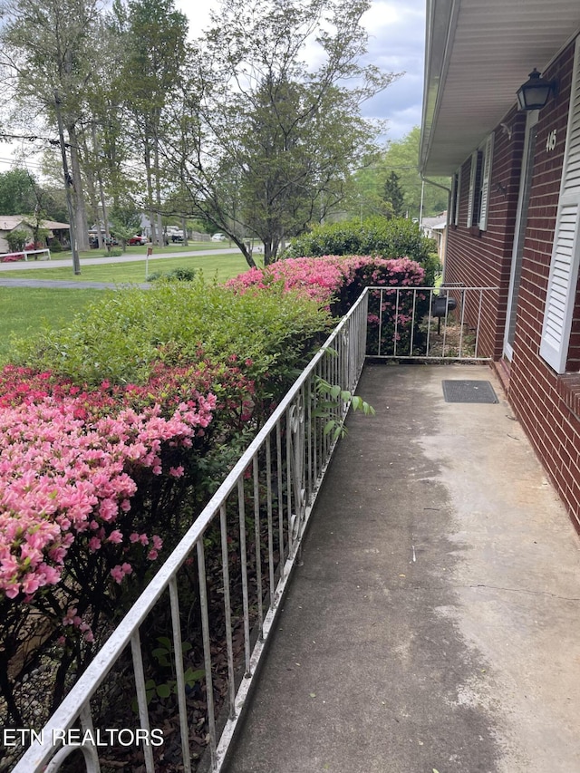 405 Highland View Dr, Knoxville, TN 37920 - photo 4