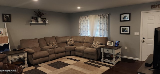 living room with recessed lighting, wood finished floors, and baseboards
