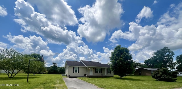 181 Chestnut Rd, Speedwell, TN 37870 - photo 6