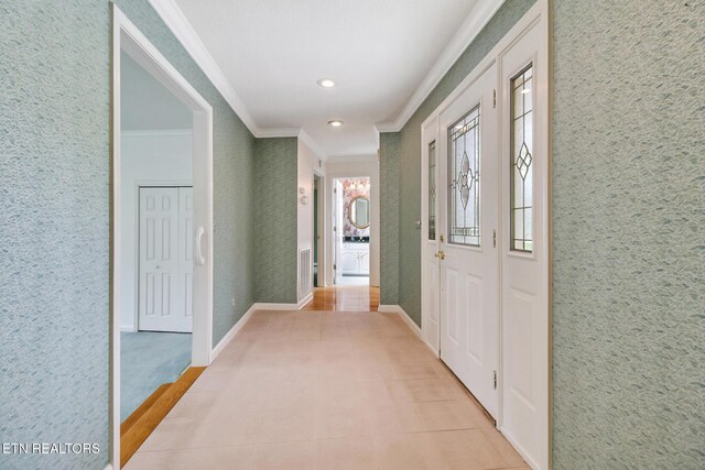 662 Laurel Cir, Crossville, TN 38555 - hall with wallpapered walls, baseboards, recessed lighting, and crown molding