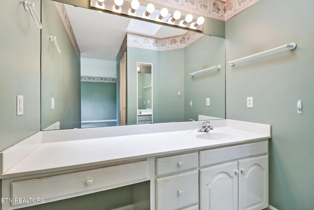 662 Laurel Cir, Crossville, TN 38555 - bathroom with vanity