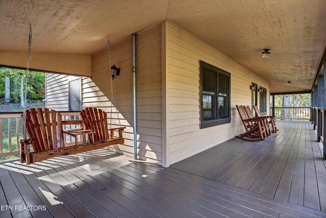 3131 Valley Home Rd, Sevierville, TN 37862 - wooden terrace with covered porch