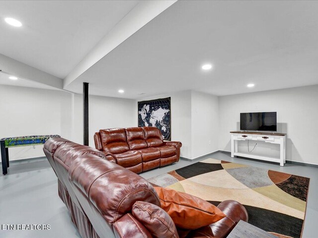 living area featuring recessed lighting