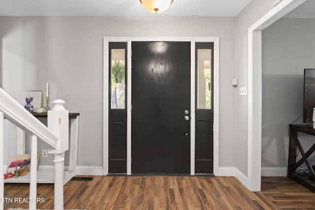 705 Kimbee Rd, Knoxville, TN 37923 - foyer with baseboards and wood finished floors