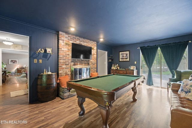 705 Kimbee Rd, Knoxville, TN 37923 - rec room featuring crown molding, a decorative wall, wood finished floors, and pool table