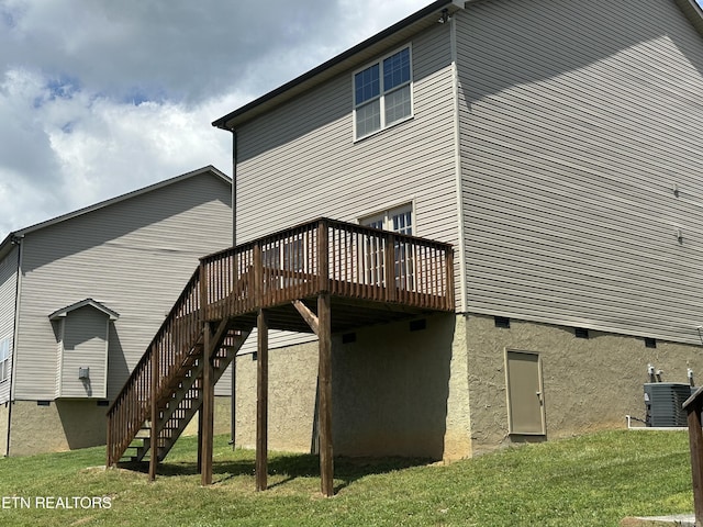 1631 Silver Spur Ln, Knoxville, TN 37932 - rear view of house featuring a yard, a wooden deck, crawl space, and stairs