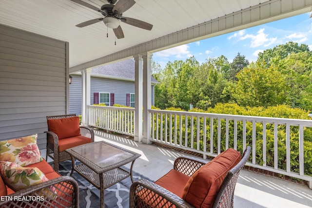 exterior space featuring a ceiling fan and outdoor lounge area