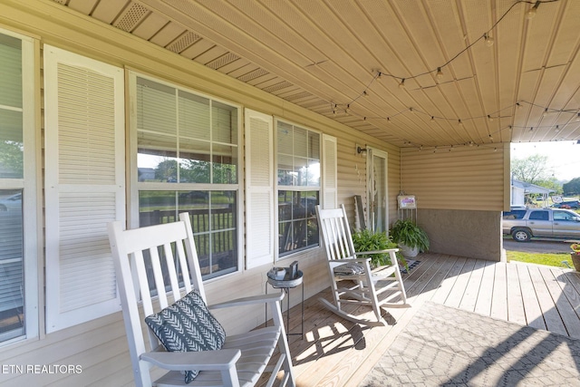 352 St Edward Dr, Dandridge, TN 37725 - view of patio / terrace with covered porch
