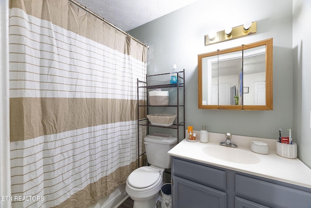 352 St Edward Dr, Dandridge, TN 37725 - full bath with vanity, a textured ceiling, shower / bath combo, and toilet