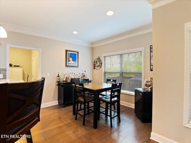 107 Mistletoeberry Rd, Oak Ridge, TN 37830 - dining area featuring crown molding and baseboards