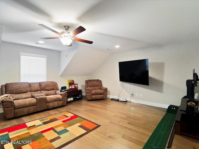 107 Mistletoeberry Rd, Oak Ridge, TN 37830 - living area featuring wood finished floors, ceiling fan, recessed lighting, and baseboards