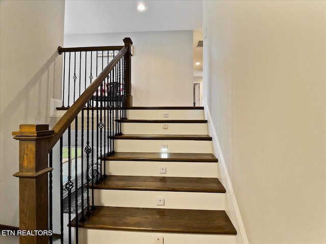 107 Mistletoeberry Rd, Oak Ridge, TN 37830 - stairway featuring recessed lighting, visible vents, and baseboards