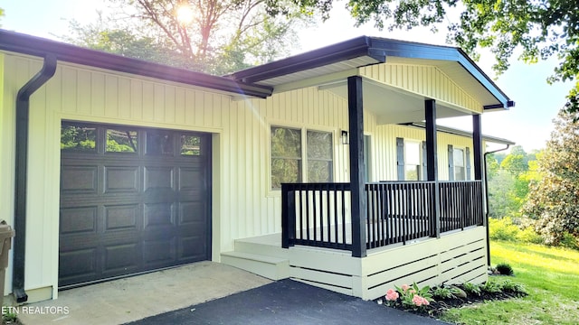 1805 Ferd Hickey Rd, Knoxville, TN 37909 - entrance to property with a porch and aphalt driveway