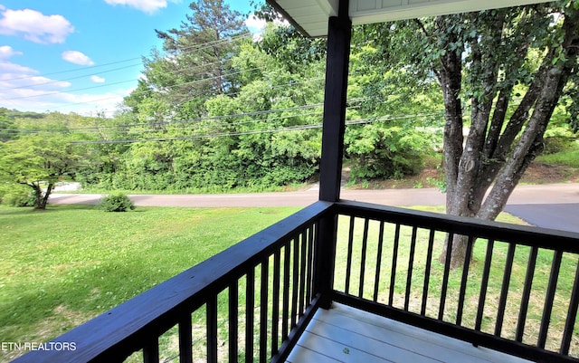 1805 Ferd Hickey Rd, Knoxville, TN 37909 - wooden deck with a yard