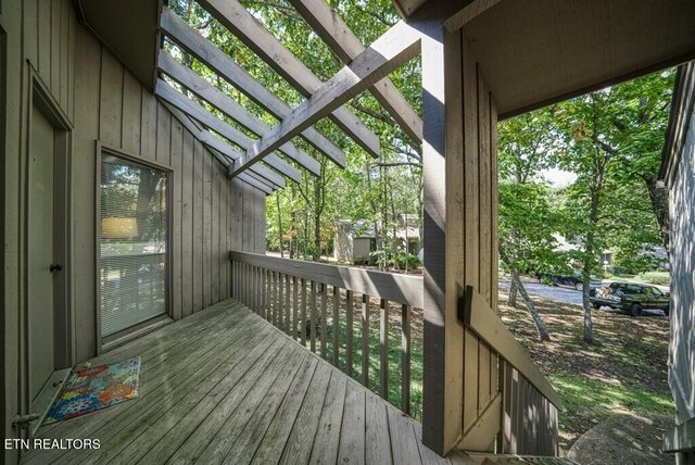 67 Eagle Ct, Crossville, TN 38558 - view of deck