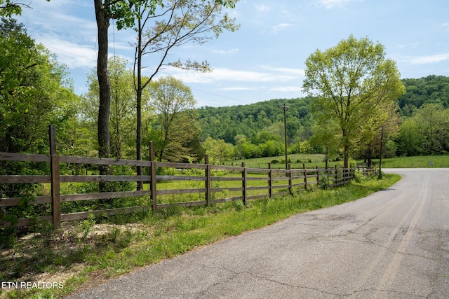 674 Paint Rock Valley Rd, Philadelphia, TN 37846