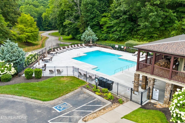 2221 Viewcrest Ln, Knoxville, TN 37932
