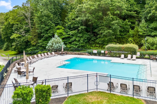 2221 Viewcrest Ln, Knoxville, TN 37932