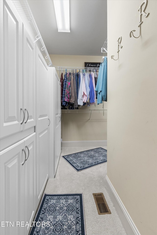 1614 Pinnacle Point Dr, Alcoa, TN 37701 - spacious closet featuring visible vents