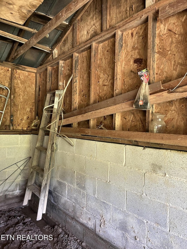 3510 Briceville Hwy, Briceville, TN 37710 - interior space featuring concrete block wall