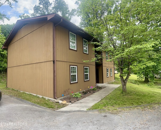 7003 Old Clinton Pike, Knoxville, TN 37921 - view of side of home