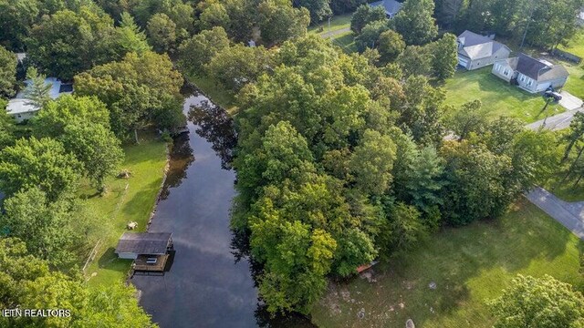 1566 E Cherokee Rd, Crossville, TN 38572