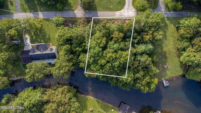 1566 E Cherokee Rd, Crossville, TN 38572