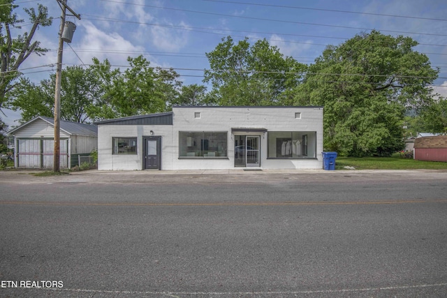 309 W Wheeler St, Rockwood, TN 37854 - photo 2