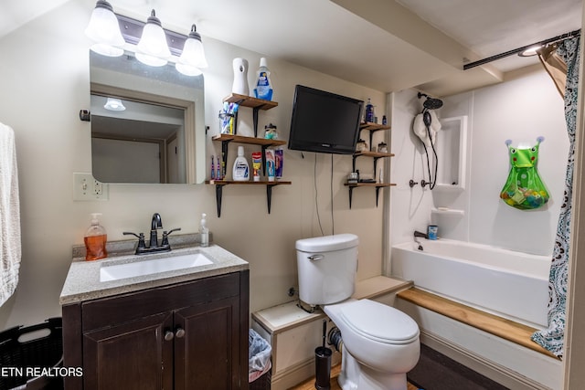 172 W Hills Rd, Rutledge, TN 37861 - bathroom with toilet, vanity, and shower / tub combo