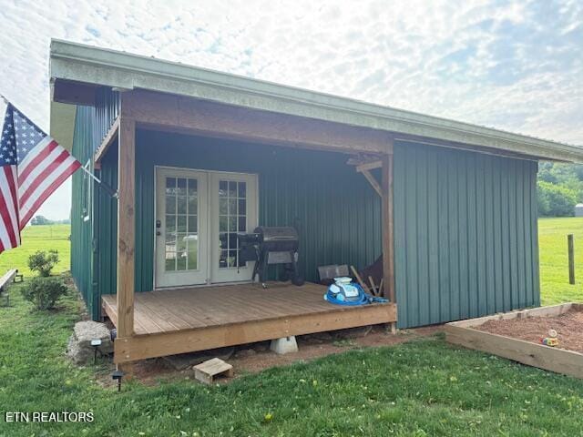 view of outbuilding