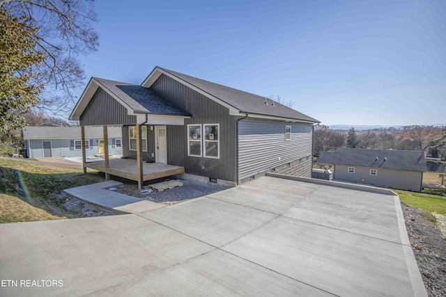 3336 Wimpole Ave, Knoxville, TN 37914 - back of house featuring a porch and a shingled roof