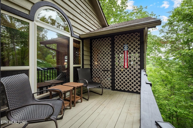 620 Hawk View Dr, Townsend, TN 37882 - view of deck