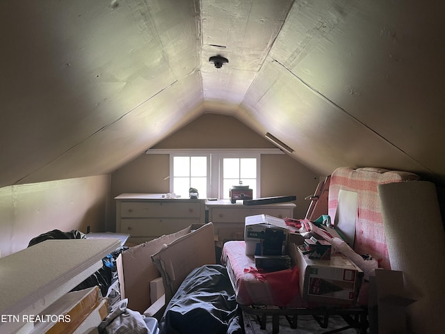 123 Sexton Ln, Clinton, TN 37716 - additional living space with vaulted ceiling