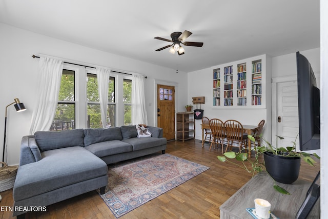 1321 N 4th Ave, Knoxville, TN 37917 - living area with ceiling fan and wood finished floors