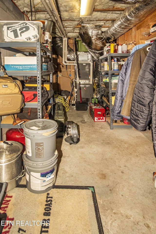 719 Lake Vista Ln Unit 3, Knoxville, TN 37934 - storage area featuring heating unit