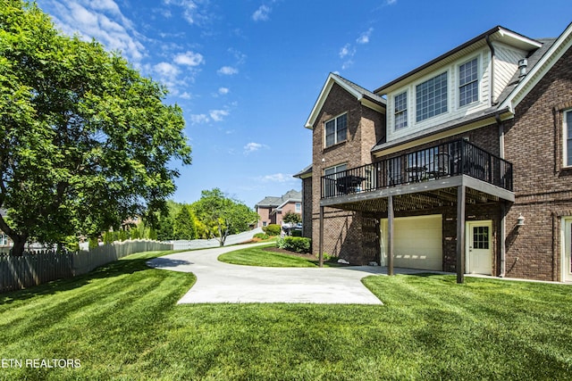 719 Lake Vista Ln Unit 3, Knoxville, TN 37934 - back of property featuring a yard, driveway, and brick siding