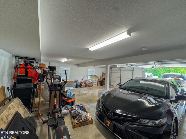 344 Kayla Ln, Oneida, TN 37841 - view of garage