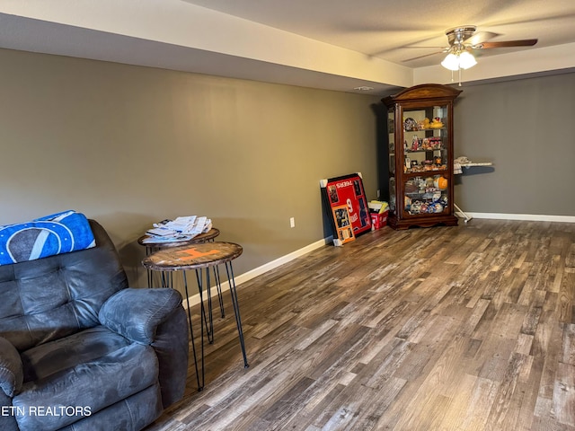 344 Kayla Ln, Oneida, TN 37841 - sitting room featuring wood finished floors, baseboards, and ceiling fan