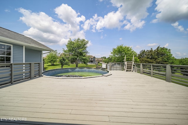 2934 Eledge Ln, Sevierville, TN 37876 - view of wooden deck