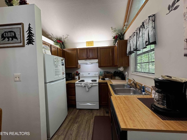 653 Oaks View Ct, Pigeon Forge, TN 37863