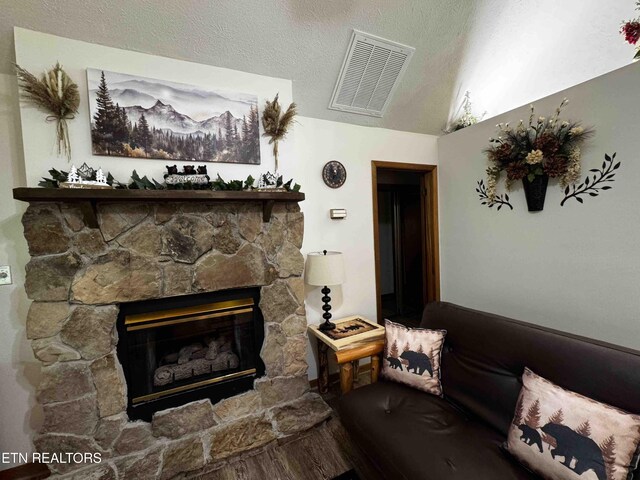 653 Oaks View Ct, Pigeon Forge, TN 37863 - photo 6