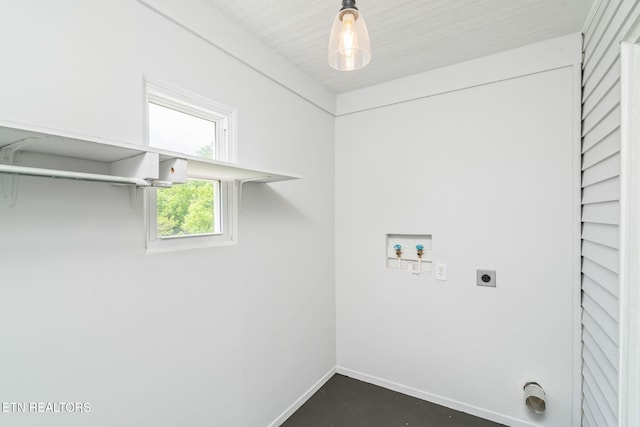 309 Evergreen St, Harriman, TN 37748 - clothes washing area featuring baseboards, hookup for an electric dryer, laundry area, and hookup for a washing machine